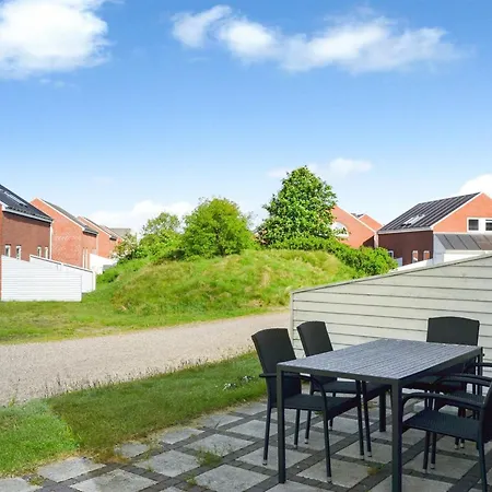 Apartment Edeltraud - 2-3km From The Sea By Interhome